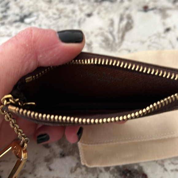Authentic Louis Vuitton key pouch. - Picture 5 of 8